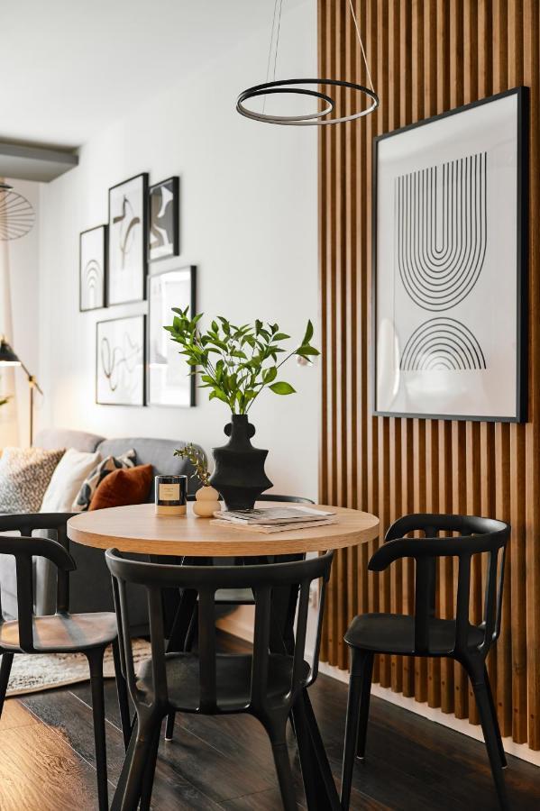 Main Station Art Apartment Krakow Dış mekan fotoğraf